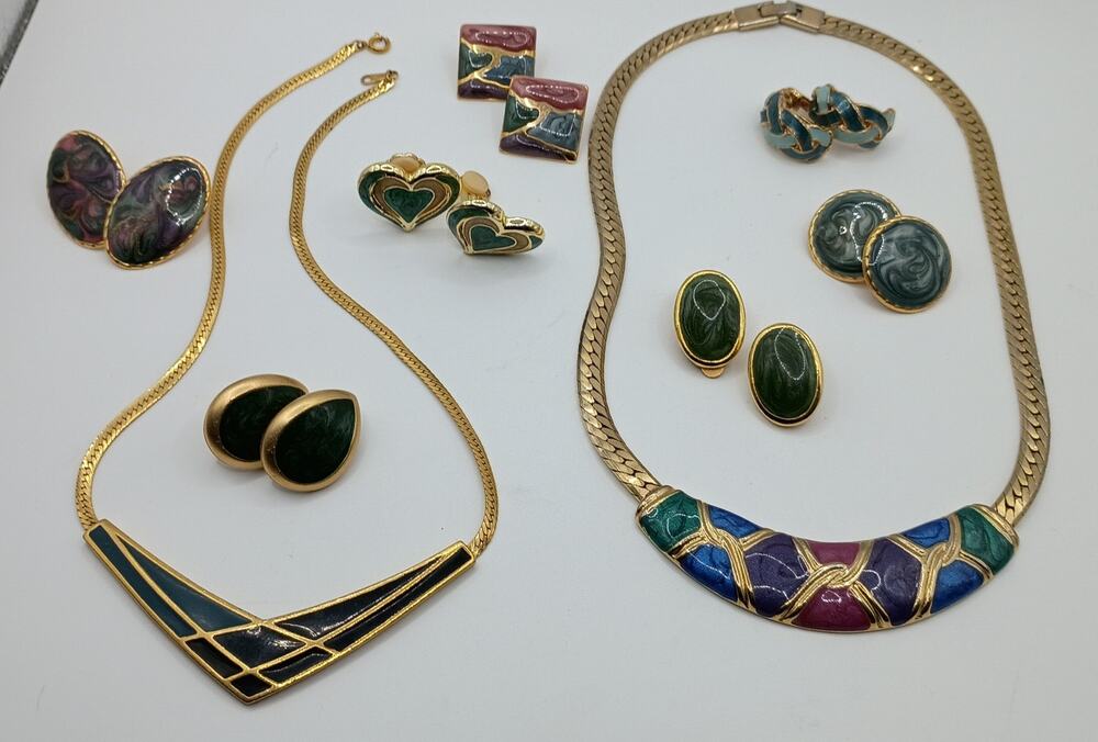 Vintage Gold Tone Enamel Jewelry Lot – 9 pcs